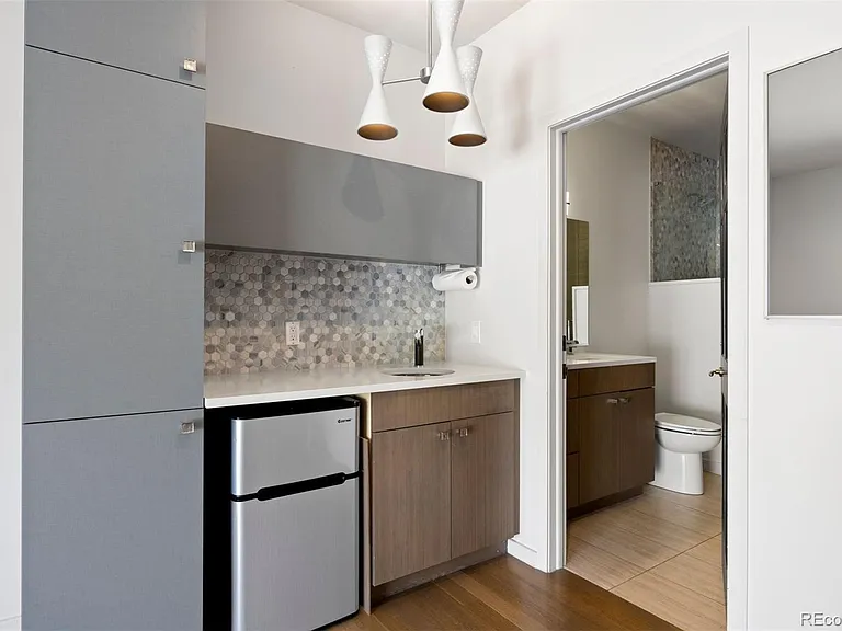 290 Madison St — Photo 18