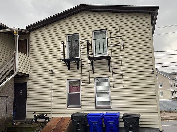 5th image of 70 Roberts St #A