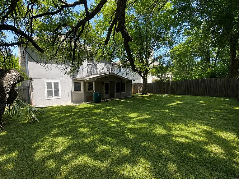 11915 Sky West Dr — Photo 19
