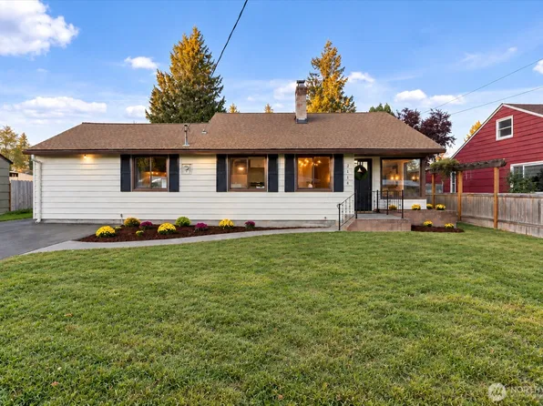 2134 N 193rd Street, Shoreline, WA 98133