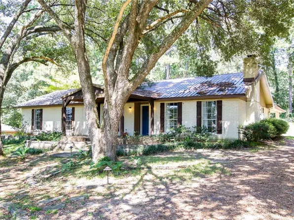 3202 Rigolette Rd, Pineville, LA 71360