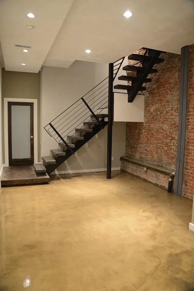 1533 Chestnut St. — Photo 3