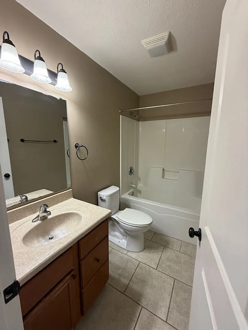 616 Wintergreen Drive — Photo 4