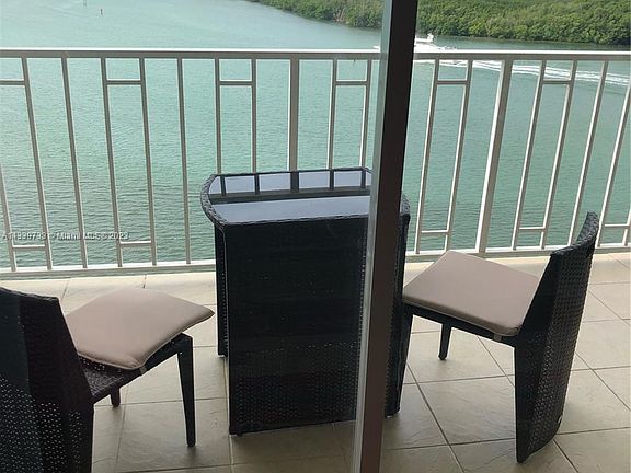 2nd image of 300 Bayview Dr APT 1412