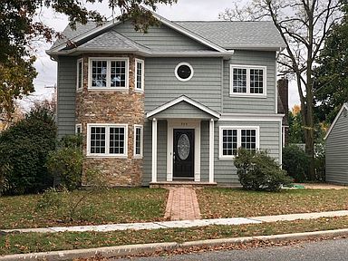 525 Terrace Ave Garden City Ny 11530 Zillow