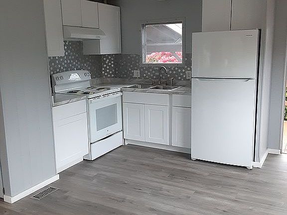 2nd image of 30216 West St