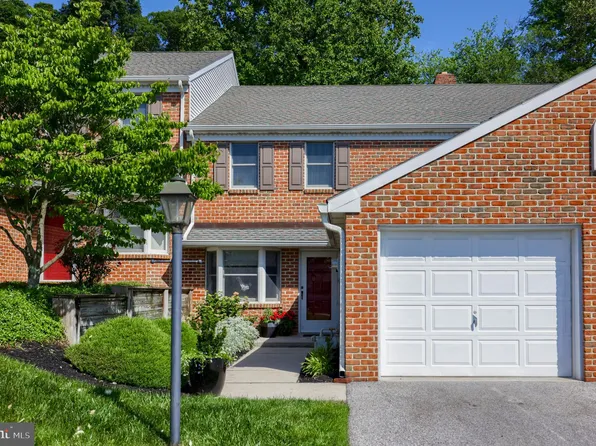 265 Wyntre Brooke Dr, York, PA 17403