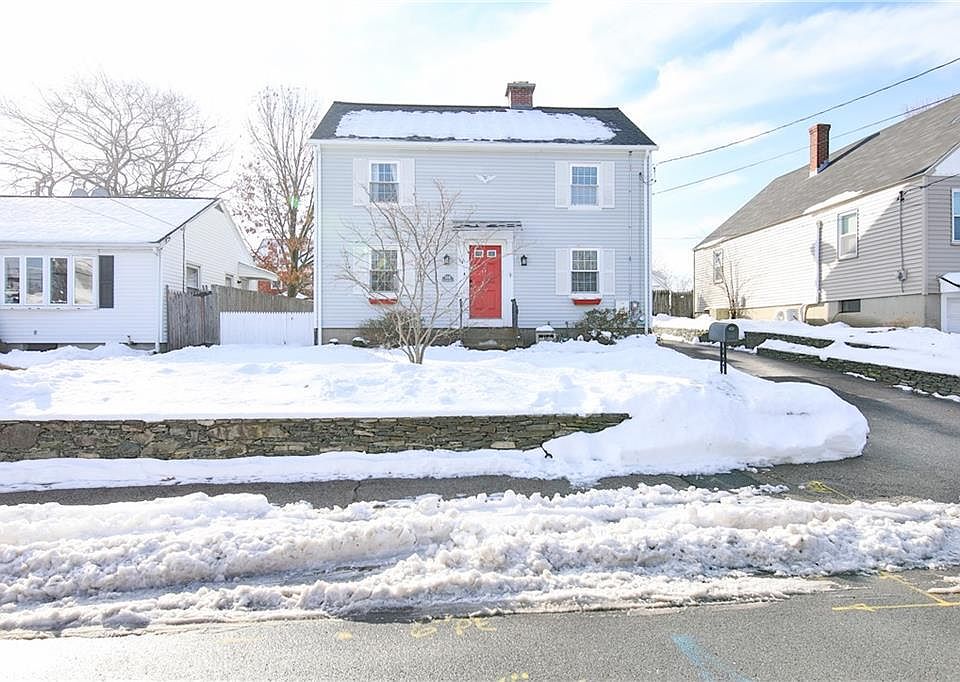 1st image of 114 Preston Dr