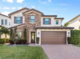 8339 Grand Prix Ln, Boynton Beach, FL 33472