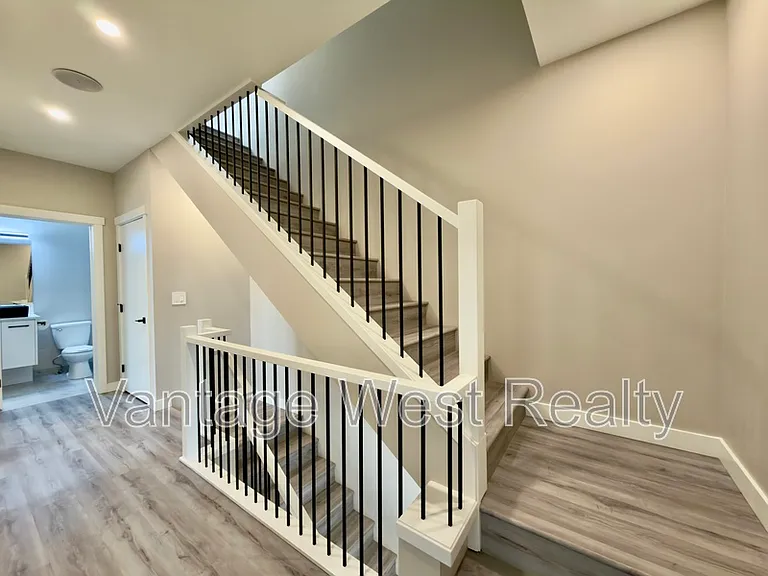 800 Morrison Ave #3 — Photo 20