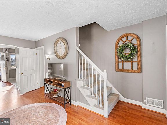 5th image of 377 Marydell Rd