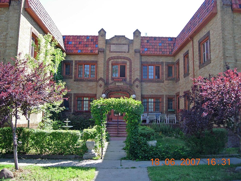 Highland Court