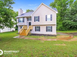 464 Grove Park Dr, Locust Grove, GA 30248