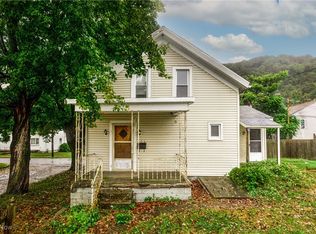 616 Washington Ave, Wellsville, OH
