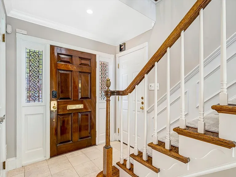 303 S Union St — Photo 7
