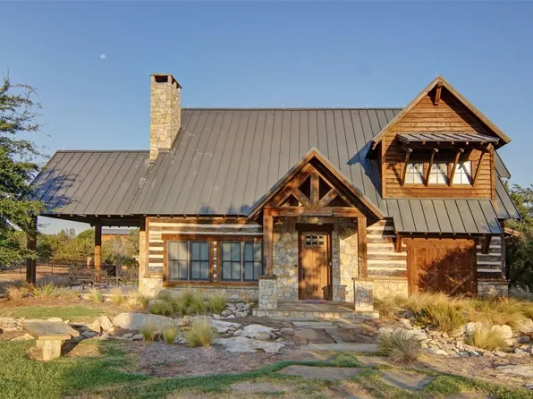 1571 Falls Creek Dr, Graford, TX 76449