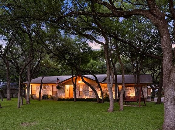 2nd image of 1013 Bluebird Dr