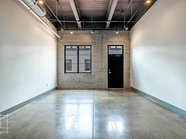 Wonder Bread Lofts — Photo 49