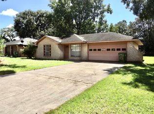 1502 Maple St, Liberty, TX 77575