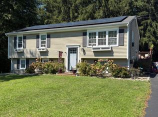 51 Newton St, Westport, MA 02790