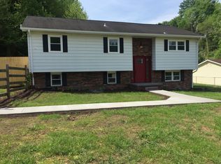1143 Lick Crk, DANVILLE, WV 25053