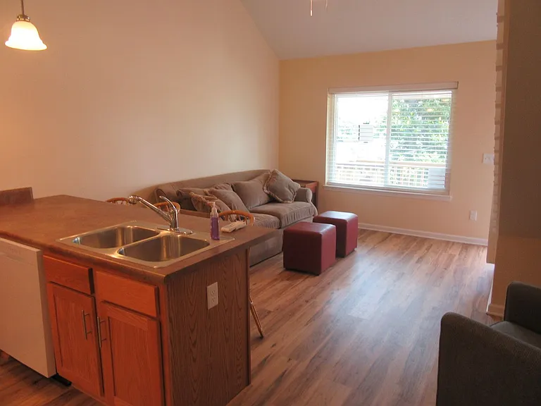 307 Wilson Ave #17 — Photo 38