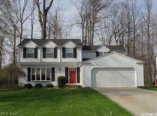 20884 Oak Trail Ct, Strongsville, OH 44149