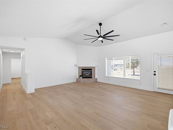 5th image of 1801 Labrador St