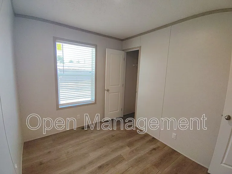 40 Erin Ln #40 — Photo 15
