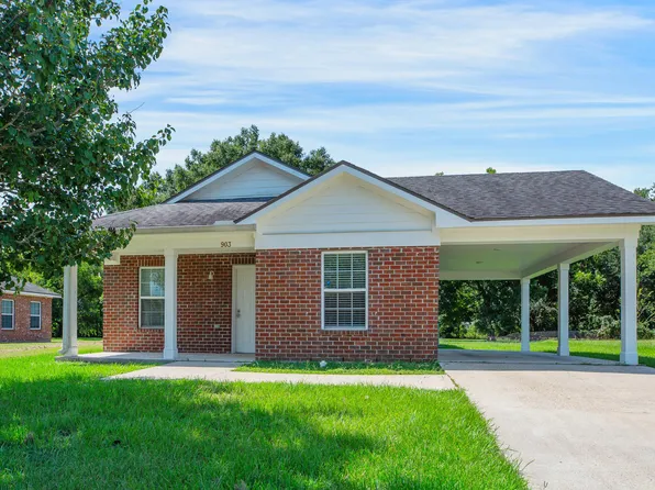 903 W End Dr, New Iberia, LA 70560