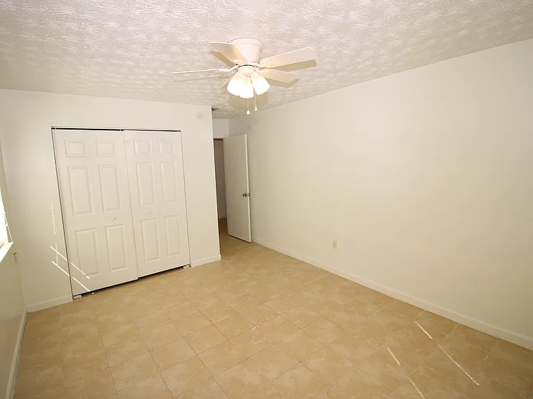 8365 Warren Dr — Photo 7