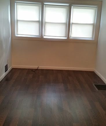 2nd image of 119 Tyler Dr #House