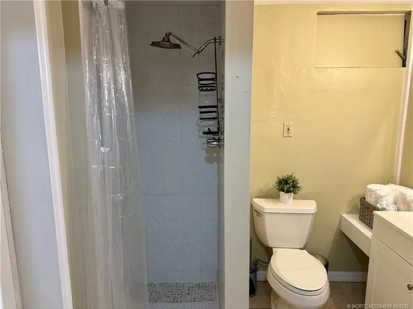3489 NE Linda Dr, Jensen Beach, FL 34957