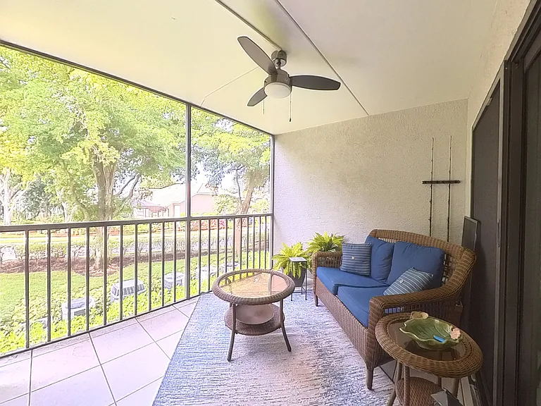 9901 Sunset Cove Ln #222 — Photo 9