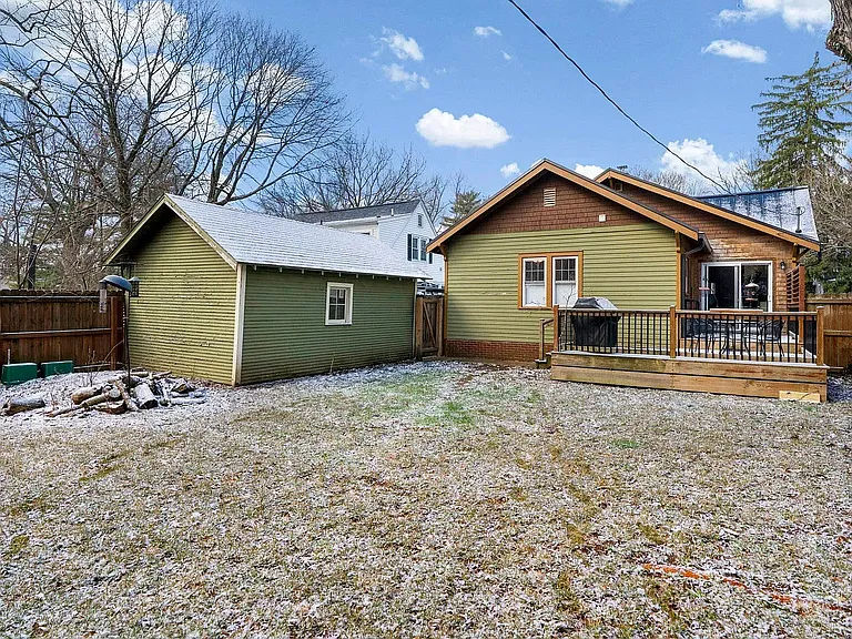 476 Littleton St — Photo 22