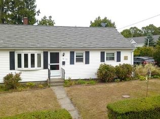 18 Bourne Ave, Tiverton, RI 02878