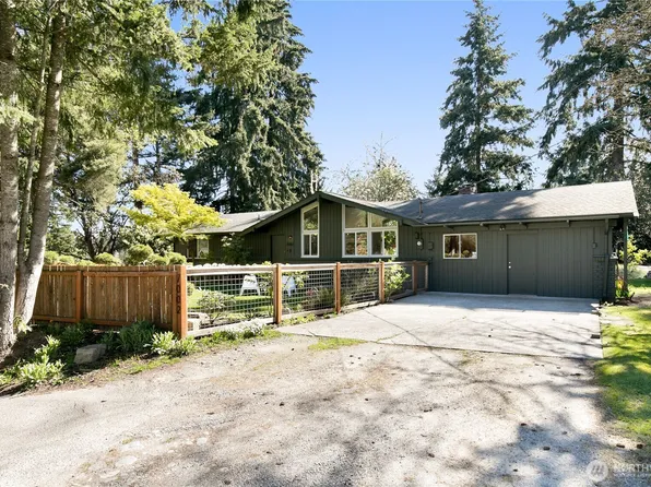 7002 35th Street W, University Place, WA 98466