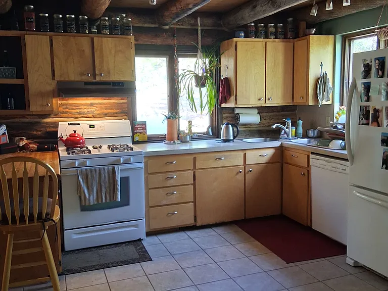 Wapiti Cir — Photo 14