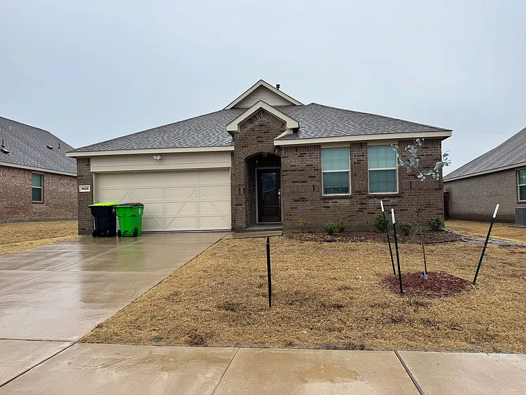 3625 Kaufman Ct — Photo 1