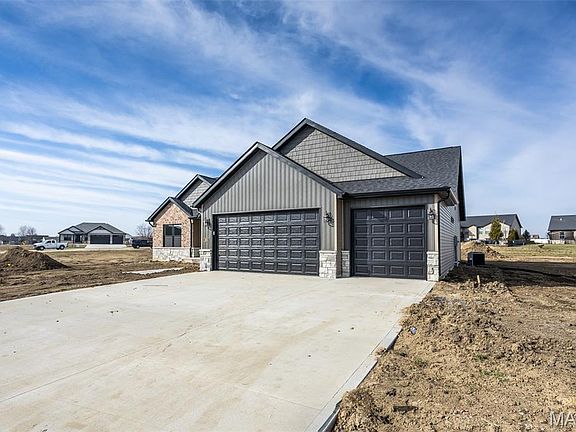 4th image of 224 George Bush Blvd