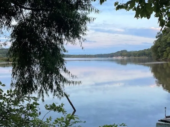 665 Little Jackson Ln, Parsons, TN 38363