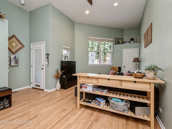 3rd image of 3811 W School St Unit A