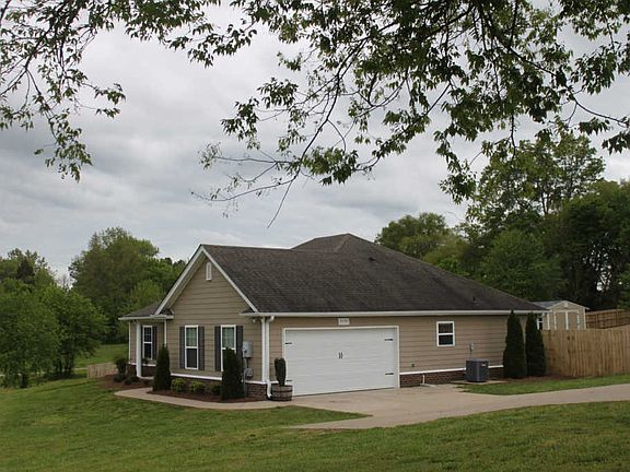 3rd image of 3750 Kedron Rd