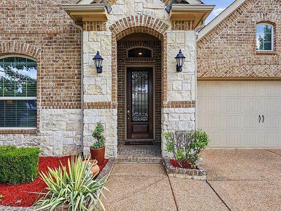 4th image of 4116 Onyx Way
