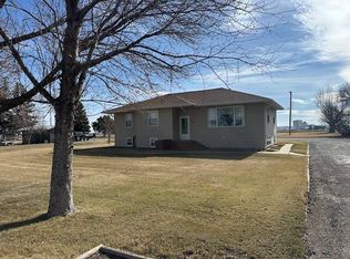 901 N Central Ave, Sidney, MT 59270