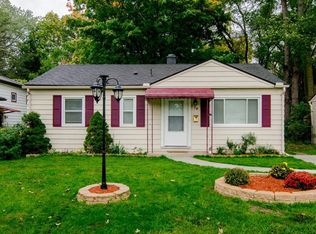 579 Dubie Rd, Ypsilanti, MI 48198