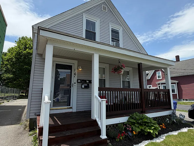 16 Pine St #A — Photo 3