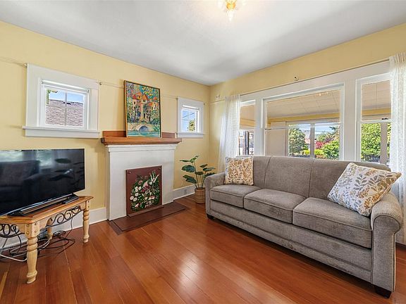 2nd image of 1275 May St