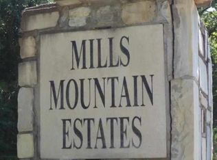 4 Mountain Ln, Maumelle, AR 72113