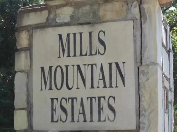 4 Mountain Ln, Maumelle, AR 72113